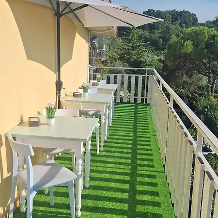 Iris Bed & Breakfast
